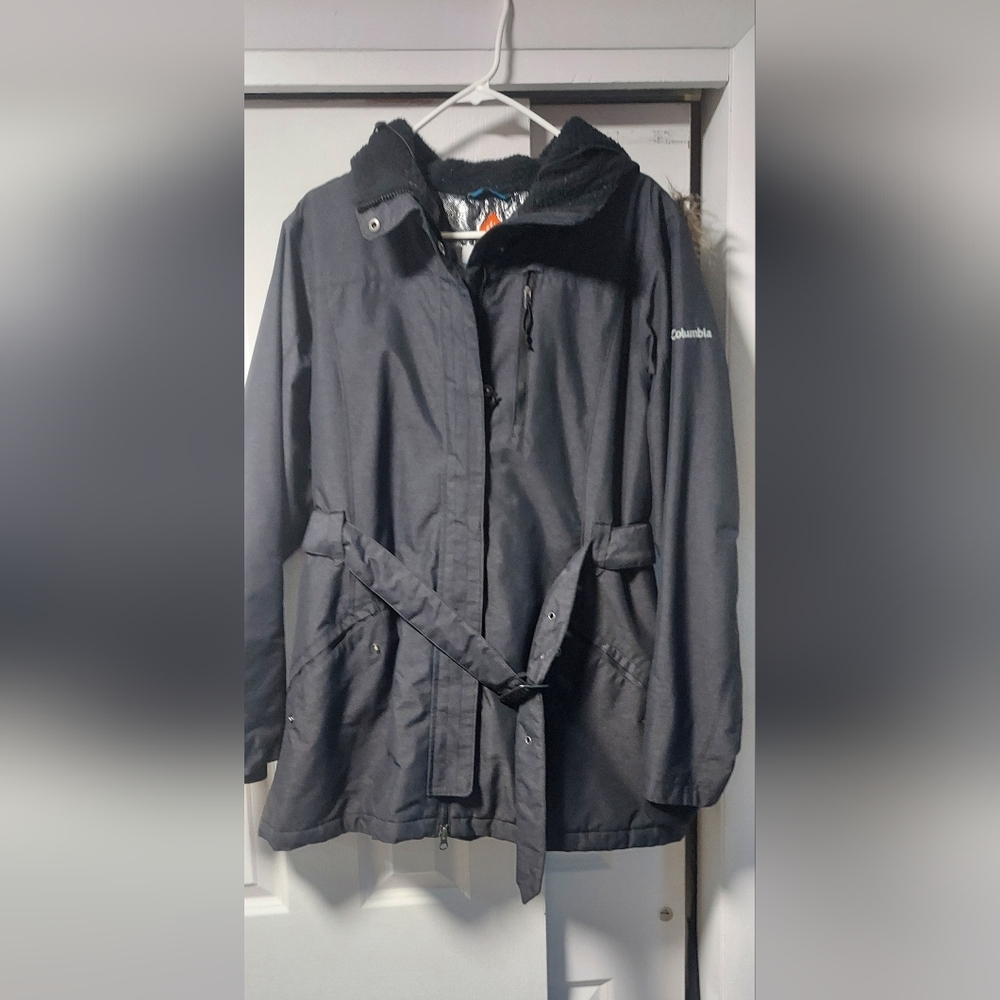 Columbia Women's Black Jacket